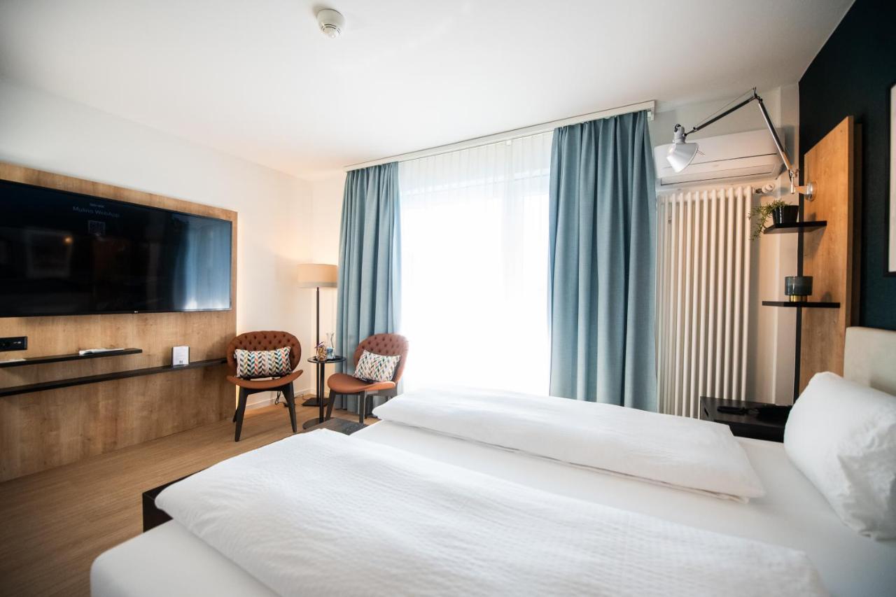 Ascona Lodge, Pool & Garden Retreat Bilik gambar